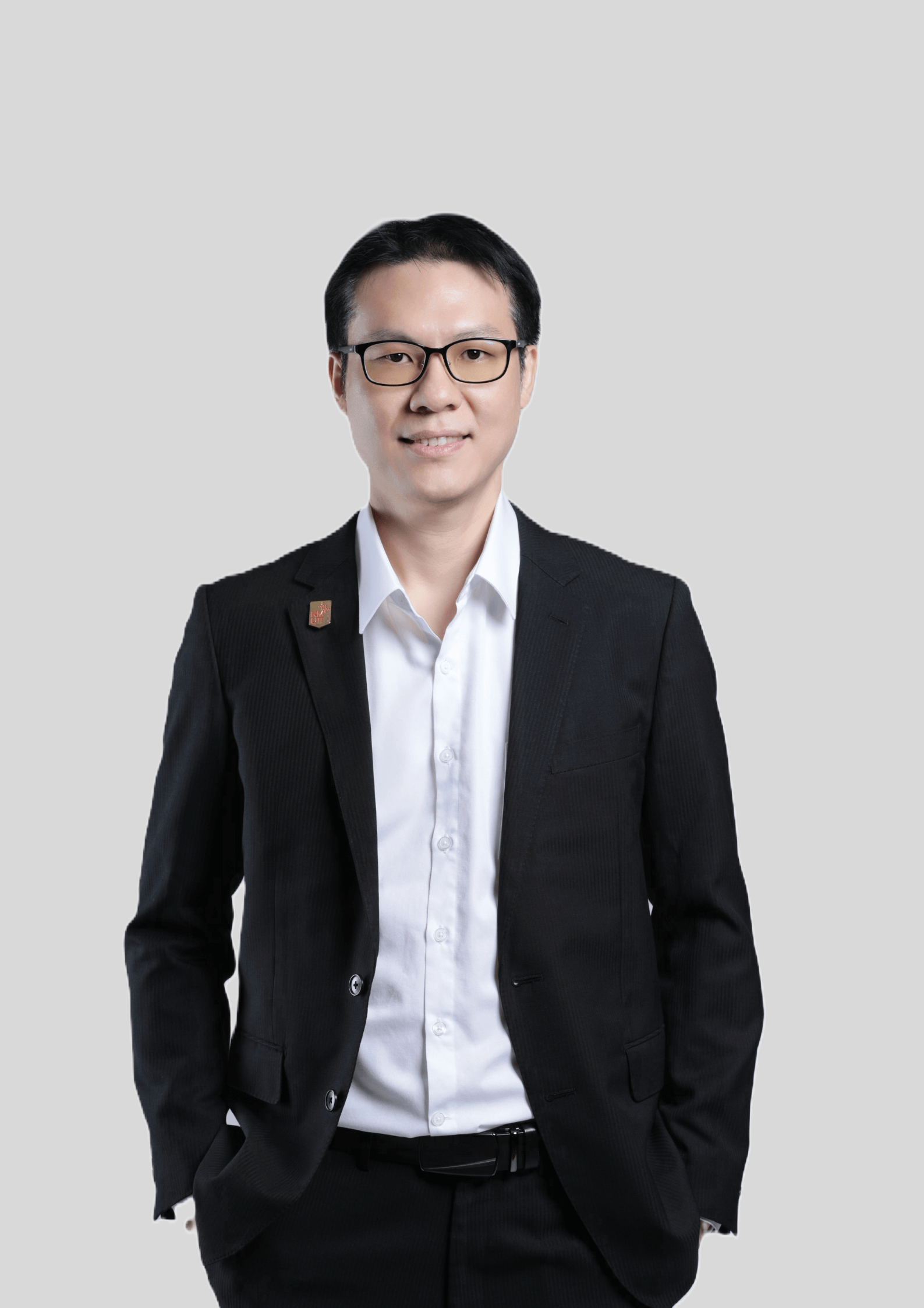 รศ. ดร. ทรงเกียรติ ภัทรปัทมาวงศ์